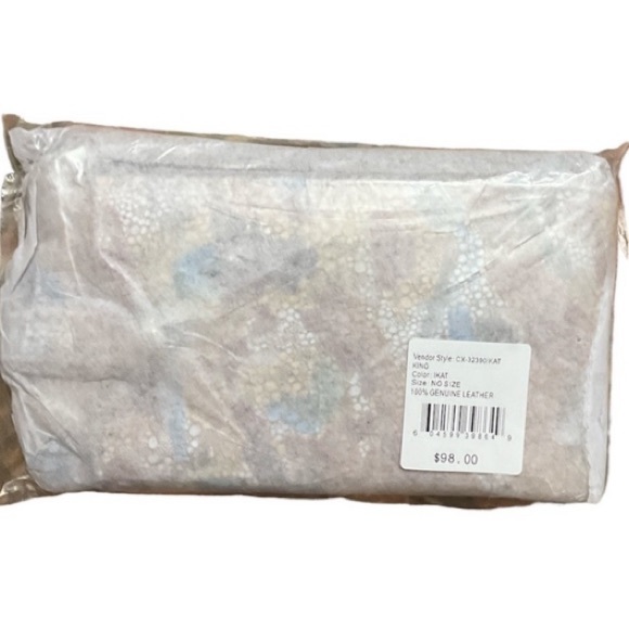 HOBO King Leather Wristlet - Picture 7 of 8